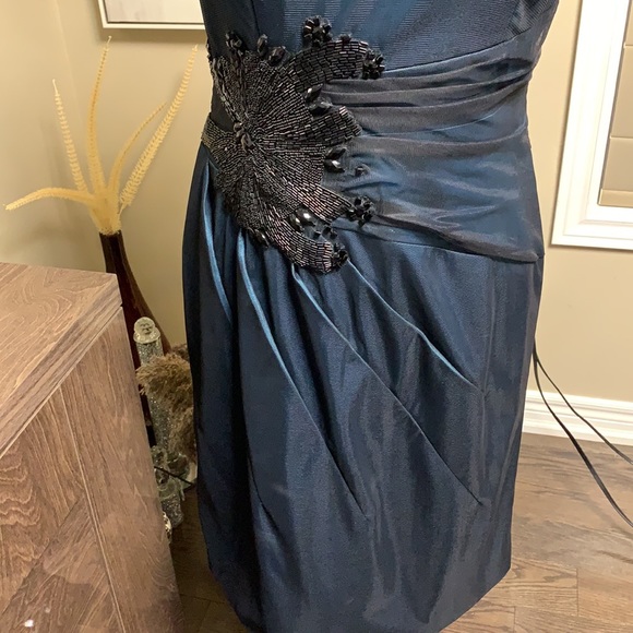 Gorgeous dress - Picture 6 of 15